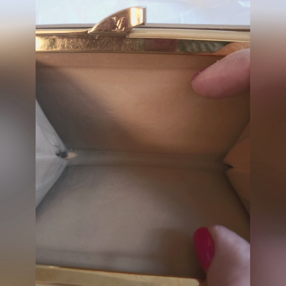 Louis Vuitton Vernis LEATHER Monogram Gold/Yellow C.O. Tiny ink marks GUC - Picture 13 of 13